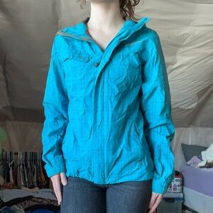 💦 Helly Hansen Rain Jacket, Blue Women’s Jackets, Plaid, Small, Lightweight